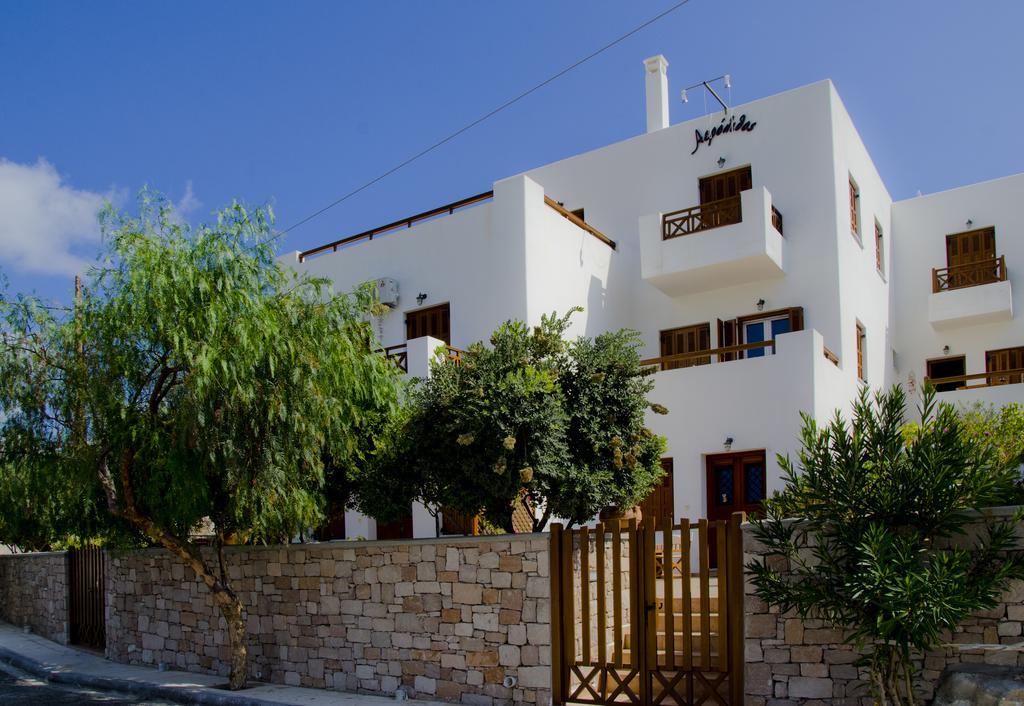 Aerolithos Hotel Adamantas  ภายนอก รูปภาพ