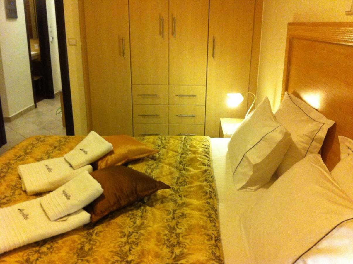 Aerolithos Hotel Adamantas  ภายนอก รูปภาพ