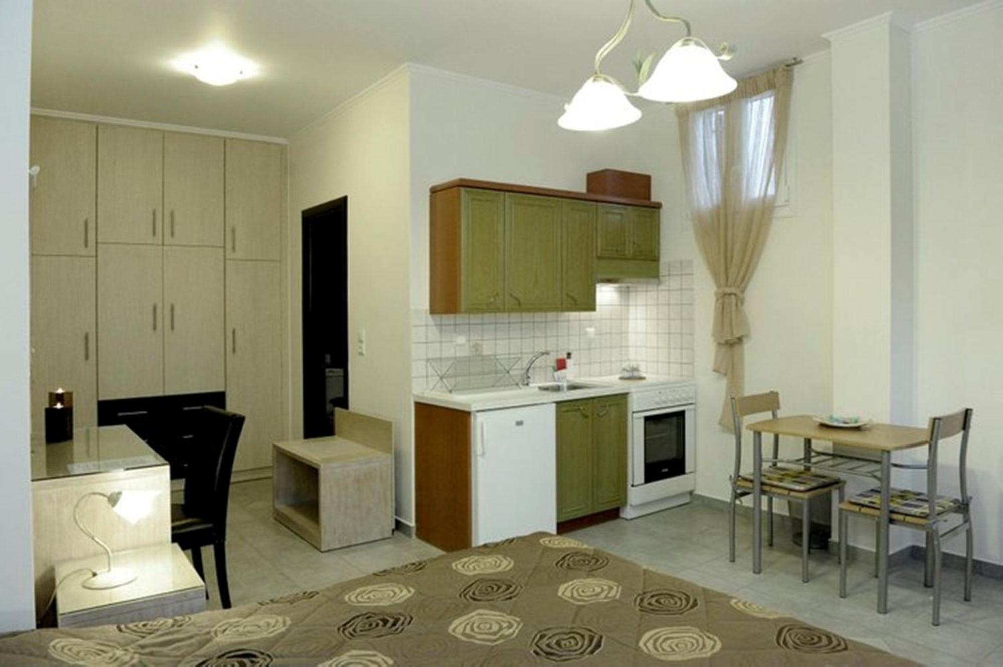 Aerolithos Hotel Adamantas  ภายนอก รูปภาพ